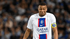 مبابي يرفض الحديث مع ممثلي الهلال السعودي