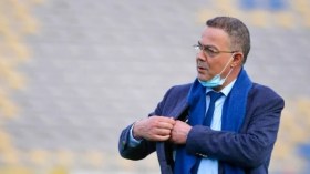 بِالفيديو: لاعب مصري يرفض مصافحة المغربي لقجع