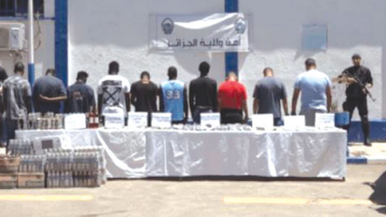 توقيف 14 أجنبيّا عن المتاجرة بالمخدرات وإنشاء ملاهٍ ليلية