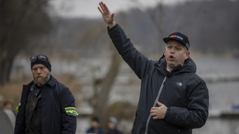 مصانع للكراهيّة الدينيّة!