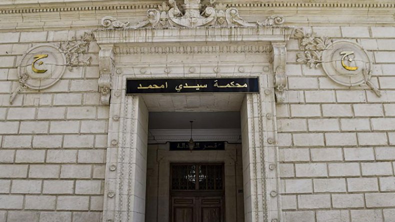 حبس 13 شخصا في قضية فساد وتسريب وثائق بالبيرين