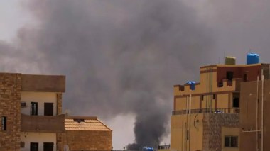 Soudan: Affrontements et évacuations de civils à Khartoum