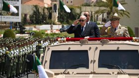 .. نخبة جديدة من إطارات الجيش