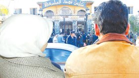 مطلقات تائهات في المحاكم بحثا عن حق “النفقة”!