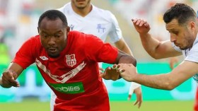 شباب بلوزداد يطلب 2 مليون دولار لتسريح وامبا