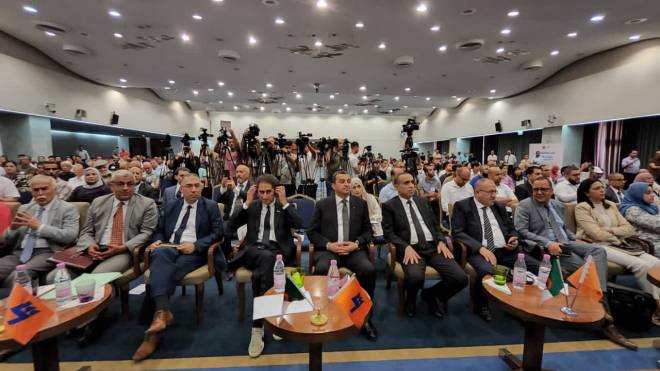 مشروع انتاج 2000 ميغاواط من الطاقة الشمسية.. قبول 77 عرضا