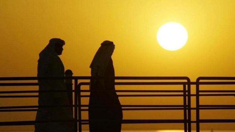 “القبة الحرارية”.. تتخطى حاجز الـ 50 وتهدد 7 دول عربية