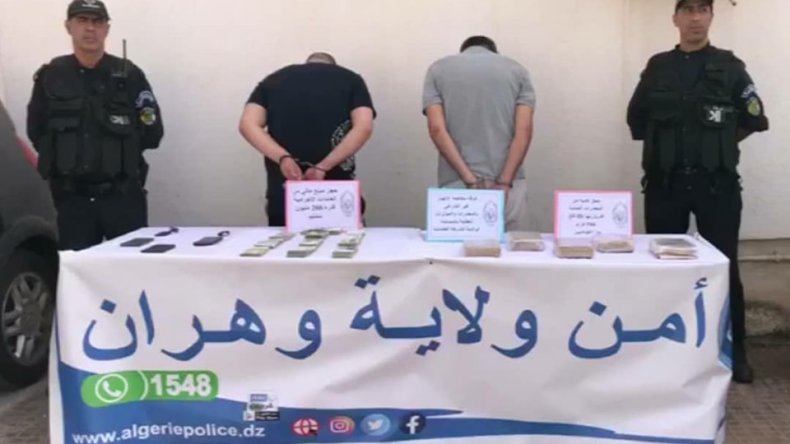 بالفيديو.. حجز أزيد من 5 كلغ من الكوكايين بوهران