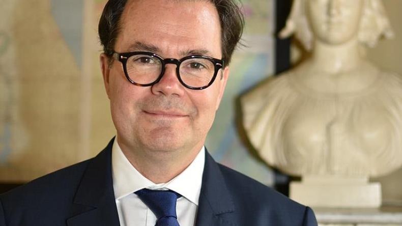 بالفيديو.. هذا ماقاله السفير الفرنسي الجديد عن العلاقة بين البلدين