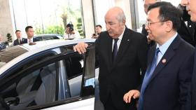بالفيديو.. الرئيس تبون يزور شركة “BYD” ويدعو مسؤوليها للاستثمار في الجزائر