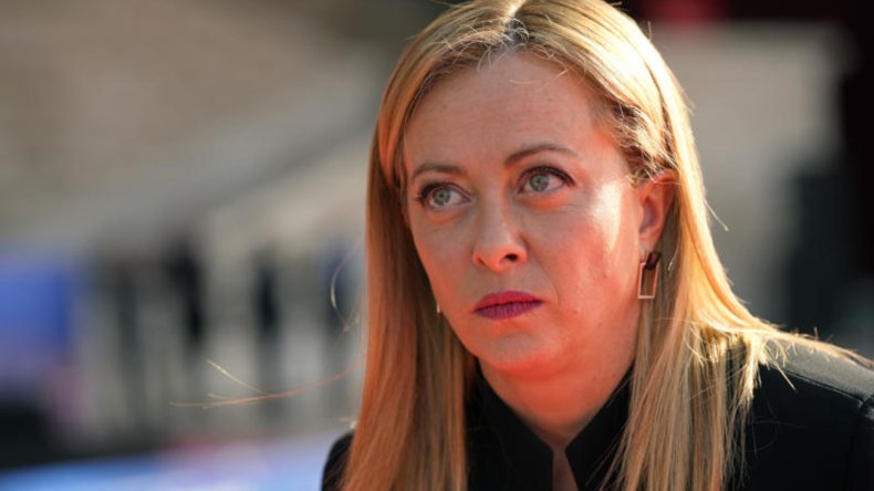 مسؤول أمريكي يحرج رئيسة الوزراء الإيطالية بهذا السؤال
