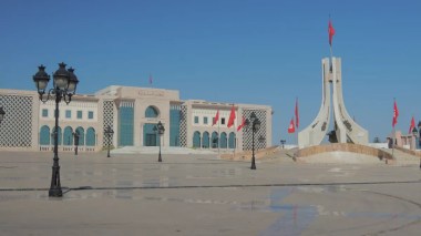 Le Président tunisien limoge la première ministre Najla Bouden et nomme Ahmed Hachani