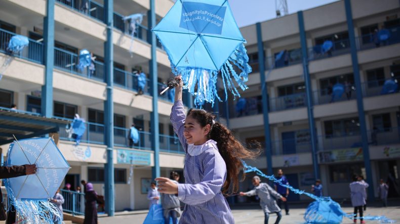 الصين تتبرّع بمبلغ مليون دولار لدعم تعليم الأطفال في غزة
