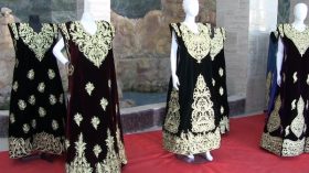 اللباس التقليدي القسنطيني.. ترف الفرقاني وضوء الشامسة وحكاية الـ7 قنادر