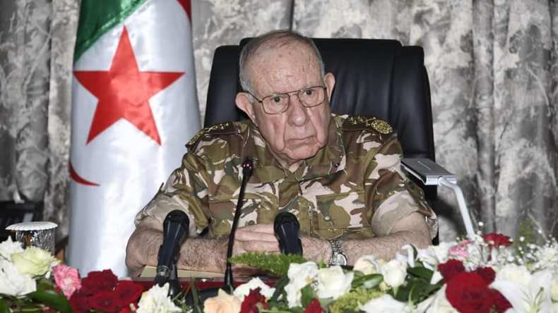 الجيش على استعداد تام لمواجهة أي خطر يمس الجزائر