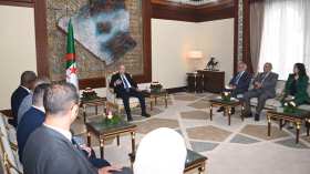 الرئيس تبون يستقبل رئيس المجلس الأعلى للشباب (صور)