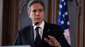 بلينكن: ستظل واشنطن ملتزمة بإيجاد حلّ سلمي لأزمة النيجر