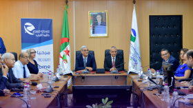 اتصالات الجزائر توقّع اتفاقية لتصنيع كوابل الألياف البصرية محليّا