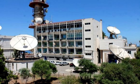 La mauvaise réception de chaînes TV diffusées sur Eutelsat 7wa due à des “conditions météorologiques défavorables”