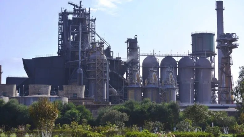 Le complexe d’El Hadjar pour contribuer dans l’industrie ferroviaire, selon Benabderrahmane