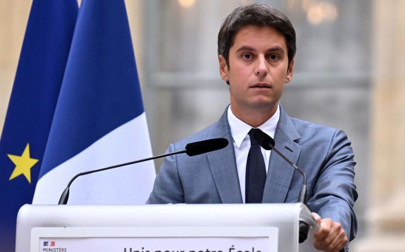 Attal:”Les élèves portant l’Abaya et le qamis n’entreront pas en classe”