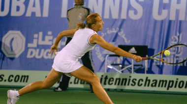 Tennis: Une ex-joueuse tunisienne accuse de viols Regis de Camaret, son ancien entraîneur