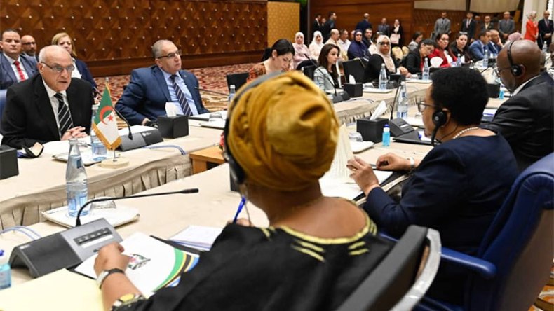 دورة خامسة للجنة التعاون المشتركة الجزائرية -التنزانية