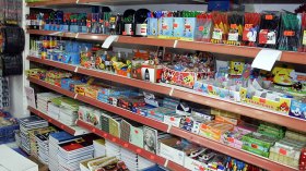 بواخر محملة بالأدوات المدرسية تصل الأسبوع المقبل