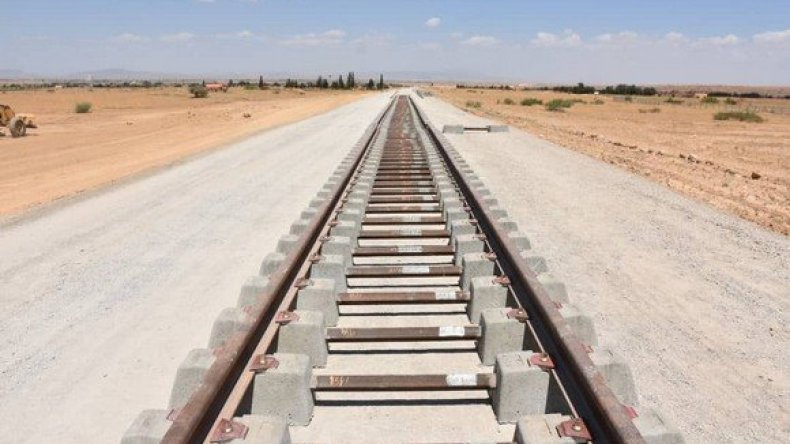 استلام خط السكة الحديدية بين خنشلة وعين البيضاء قبل نهاية السنة