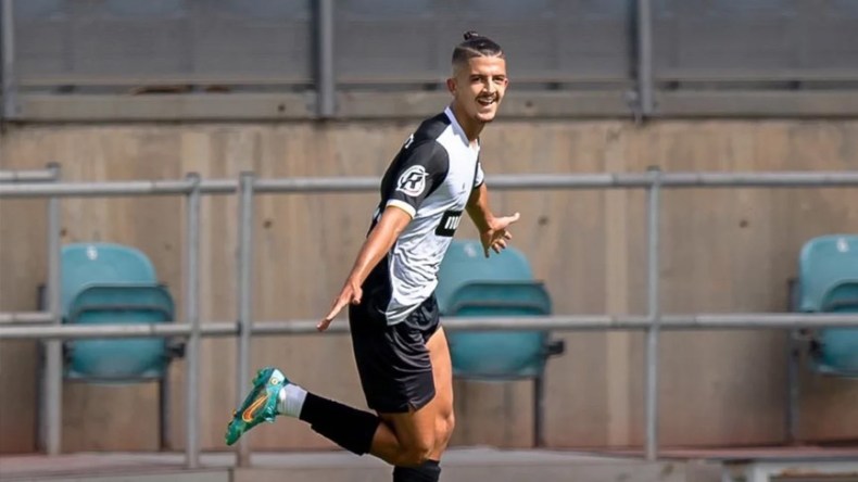 ميركاتو.. بلومي يجدد عقده مع فارينزي البرتغالي