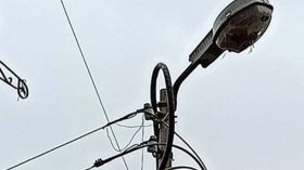 موظف يبيع عمودا كهربائيا عموميا لمواطن في باتنة