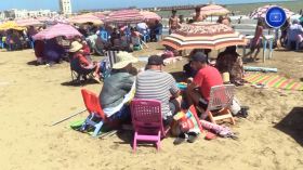 الأطباق المنزلية الخفيفة تتصدر لائحة وجبات الشواطئ