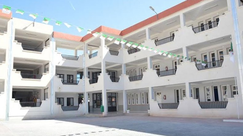 ذاكرةُ مدرسة