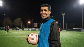 أكرور يُجدّد عقدَه بِعمر 49 سنة!