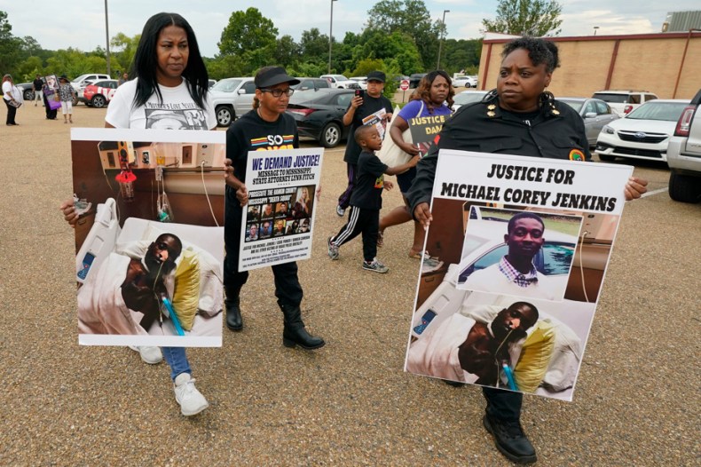 Six policiers blancs admettent avoir torturé deux Afro-Américains au Mississippi