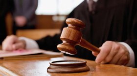 عائلة تعتدي على محضر قضائي أثناء قيامه بمحضر معاينة حول نزاع عقاري!
