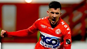 مدرب كورتري يحسم في وضعية عبد القهار قادري مع الفريق