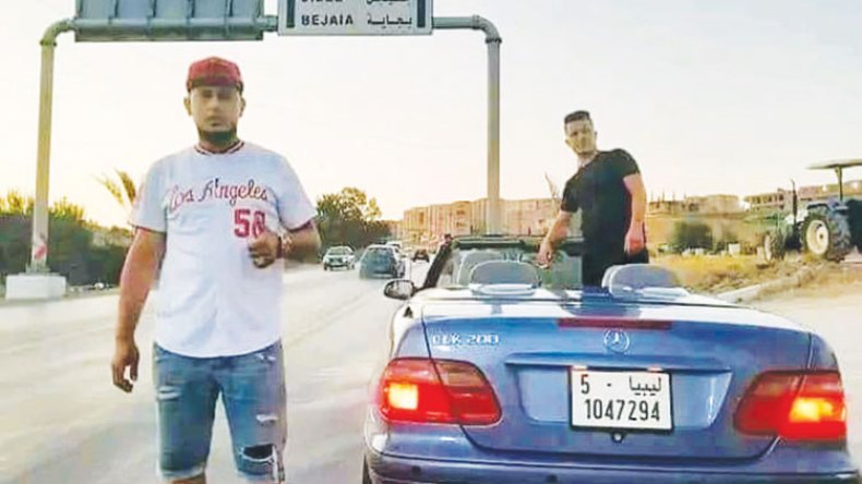 ليبيون معجبون بالمناظر الطبيعية الخلاّبة في الجزائر