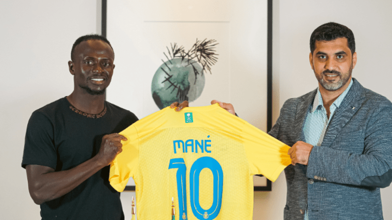 ساديو ماني يزامل رونالدو في النصر السعودي