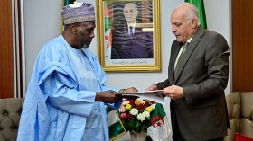 الجزائر تجدد رفضها لخيار التدخل العسكري في النيجر