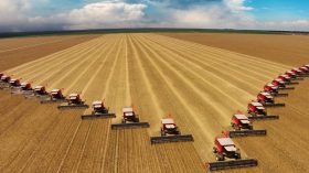 عطاف يدعو الأمريكيين للاستثمار في تقنيات الزراعة الحديثة بالجزائر