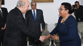 توافق بين الجزائر وتنزانيا حول أزمتي النيجر والصحراء الغربية