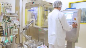 مصنع جديد لإنتاج الأدوية في الجزائر