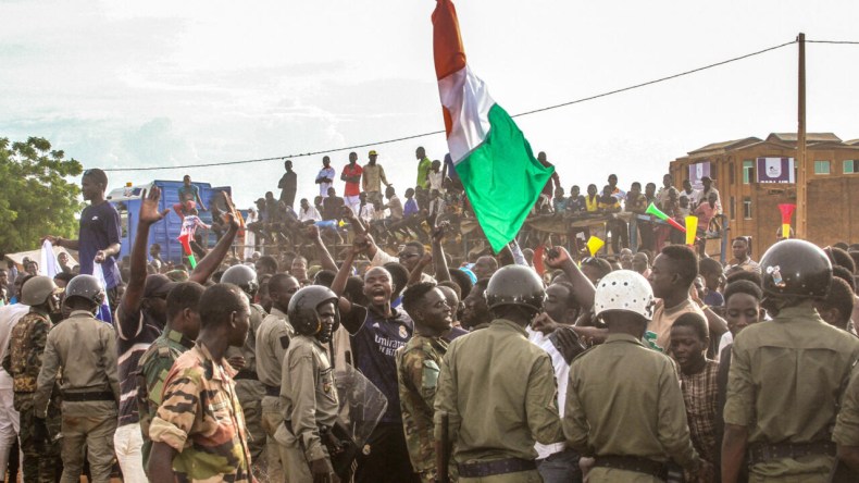“شعب النيجر يعاني الكثير من المصاعب منذ سنين”
