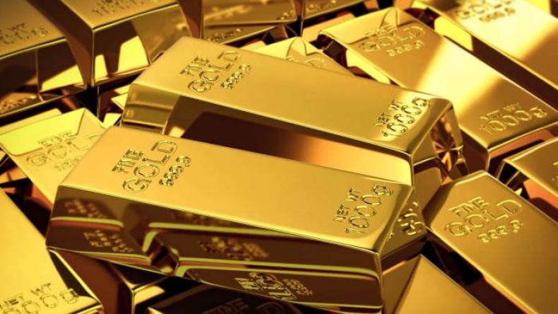 أسعار الذهب تتراجع إلى أدنى مستوى خلال شهر