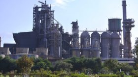 الوزير الأول: مركب الحجّار لإنتاج السكك الحديدية في الجزائر