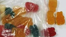 صدمة في العراق.. اكتشاف مواد مخدرة بحلوى للأطفال  