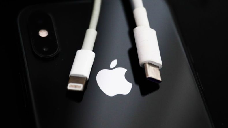 “أبل” تفرج عن أول هواتفها المزوّدة بمنفذ الشحن USB-C.. وهذا سعره