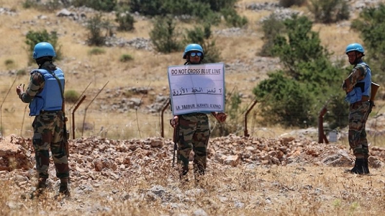 تبادل للقنابل المسيلة للدموع بين جنود الاحتلال والجيش اللبناني