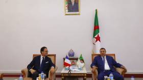 والي وهران يستقبل سفير فرنسا في الجزائر (صور)